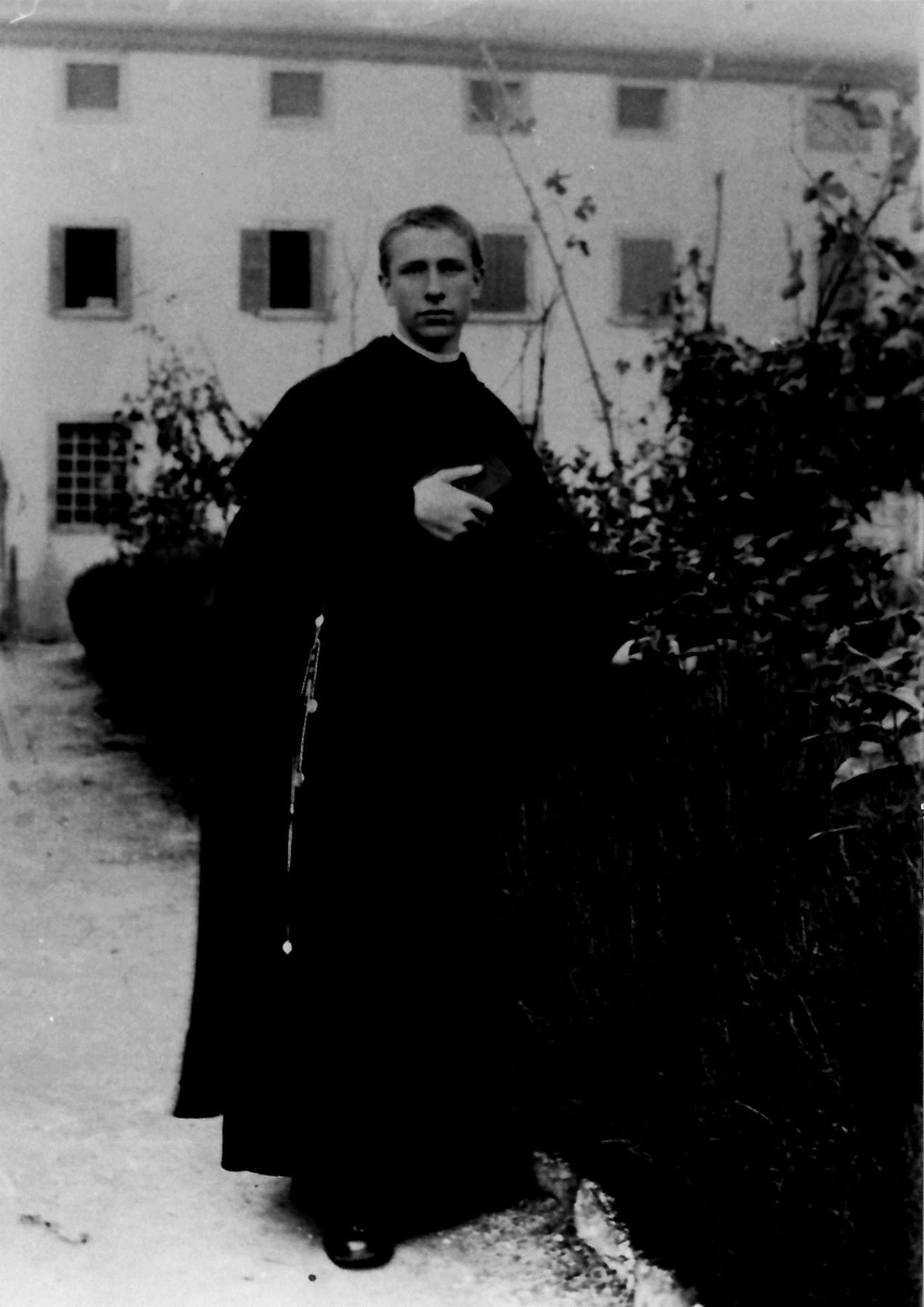 S. Maria del Cengio in Isola Vicentina (VI), fra David M. Turoldo nel giorno della prima professione religiosa (4.8.1935)